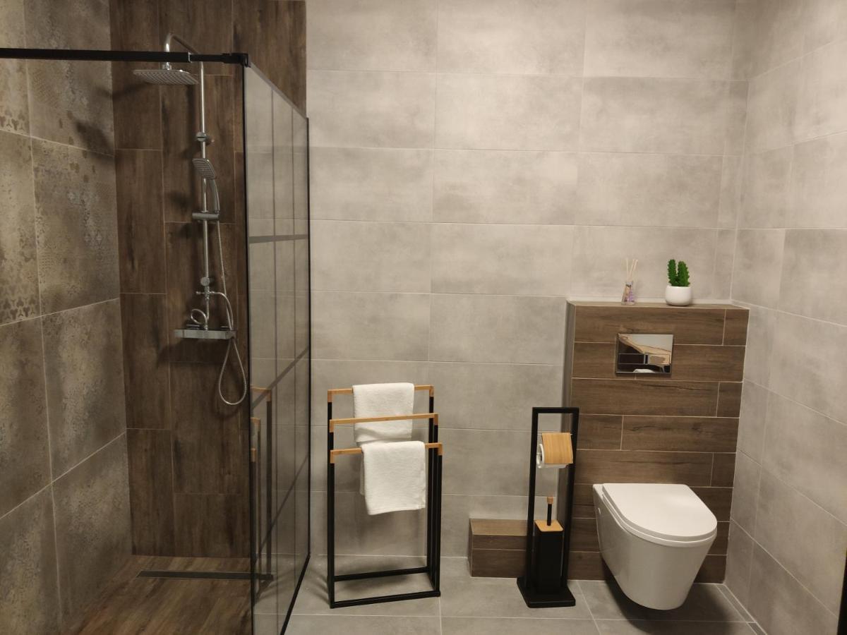 Apartament Milionova Apartment Lodz  Ngoại thất bức ảnh